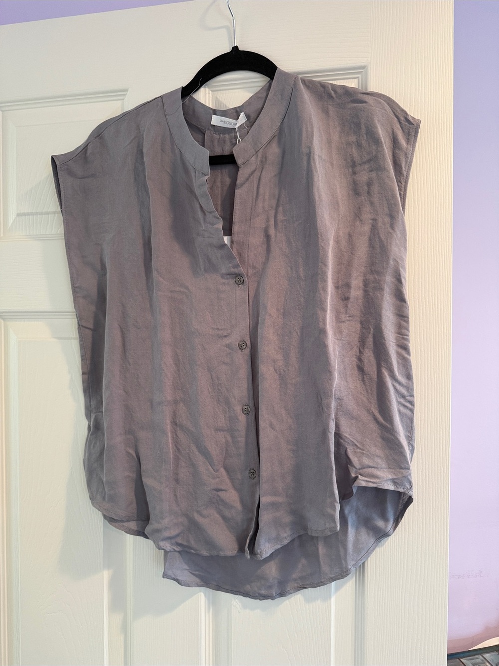 Philosophy Sleeveless Band-Collar Button-Up Blousew in Light Gray - NWT